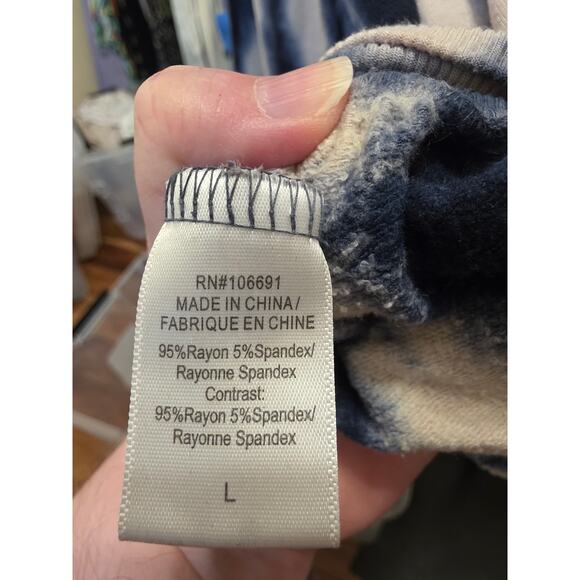 Young Fabulous & Broke Blue Tie Dye Dolman Soft Sweatshirt  Size Large EUC - Picture 6 of 6